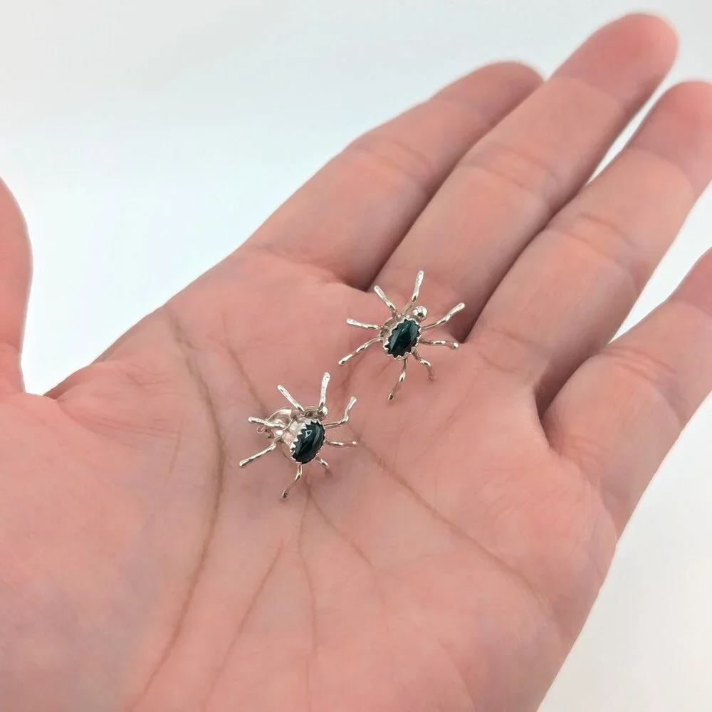 Handmade Navajo Stud Earrings Native American Spider Malachite Stone Jewelry ***
